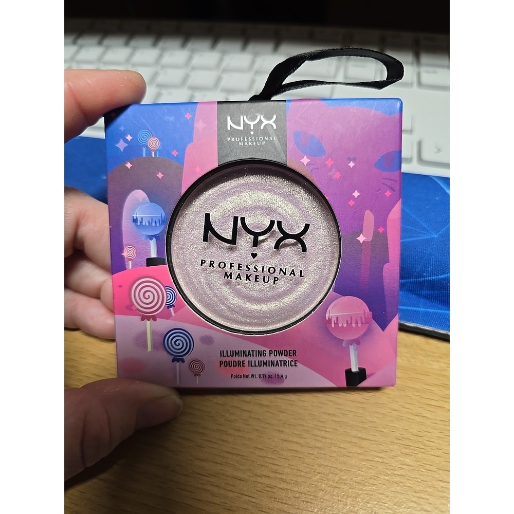 NYX Professional Makeup Illuminating Powder - LOLH001 Powdered Sugar New Sealed